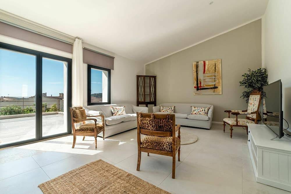 Wonderful private villa for 12 people with private pool, Wifi, A/C, Tv, terrace and parking in Alaró, Majorca Center