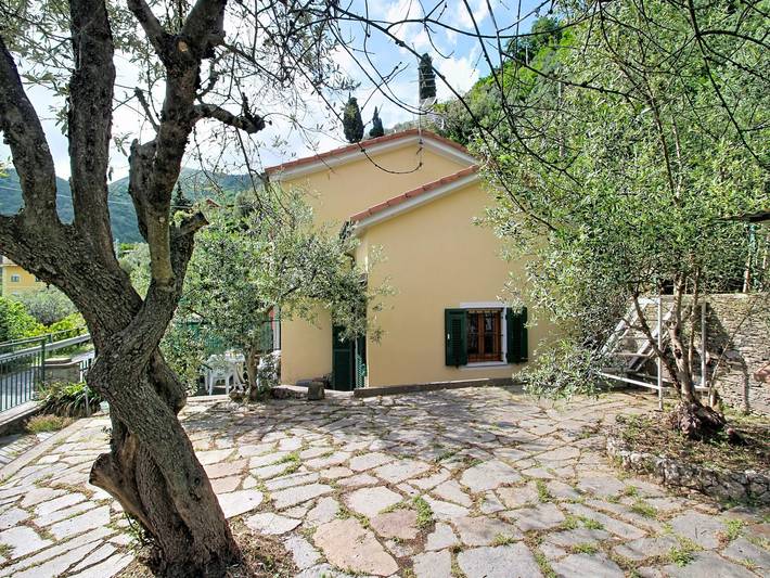 Nina in Canepa (Sori), Sori