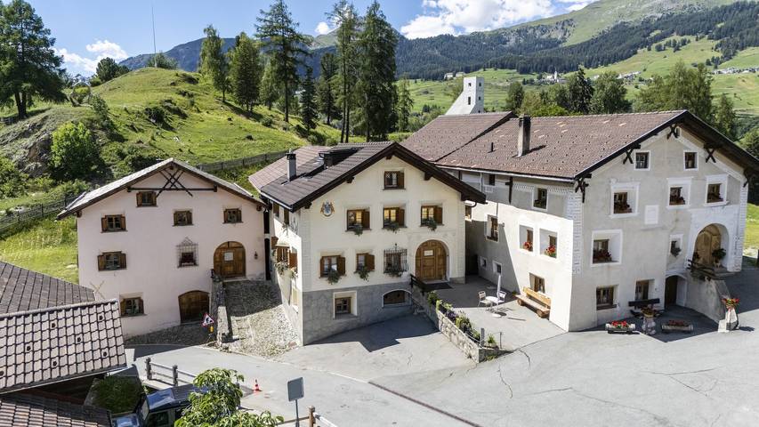 Ferienwohnung für 11 Personen, mit Garten und Seeblick in Graubünden - 2