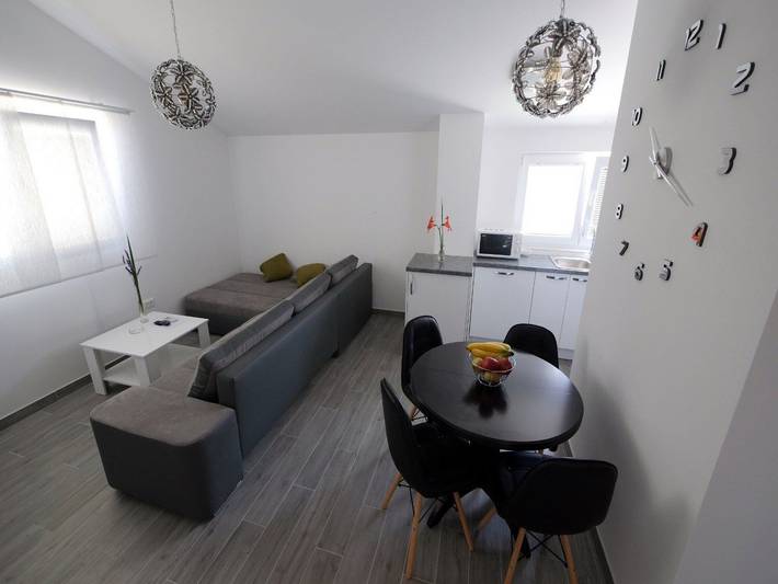 Location de vacances pour 4 personnes, avec balcon, adapté aux familles à Ville de Zadar