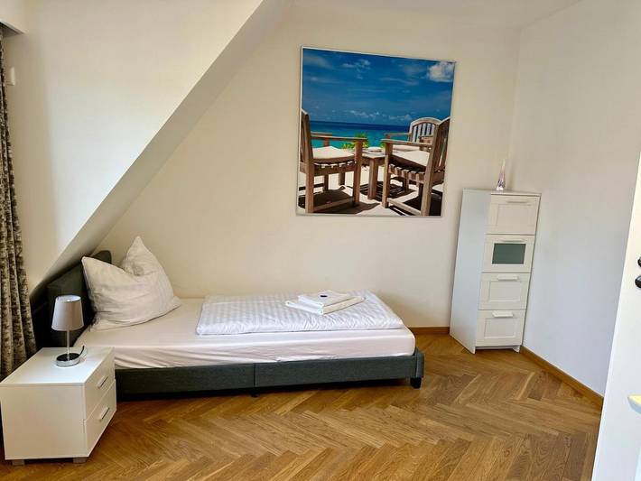 Ferienwohnung für 4 Personen, mit Balkon und Terrasse sowie Sauna und Ausblick in Residenzschloss - 2