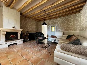 Gîte pour 4 personnes, avec vue et jardin ainsi que bassin pour enfant et piscine à Épeigné-les-Bois