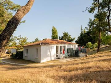Camping pour 4 Personnes dans Saint-Hilaire-de-Riez, Vendée, Photo 1