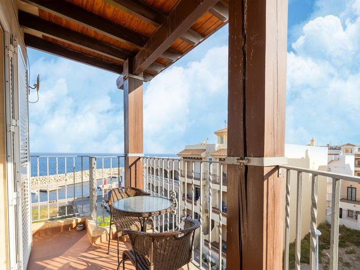 Apartamento para 4 personas, con terraza y balcón/terraza en Villaricos