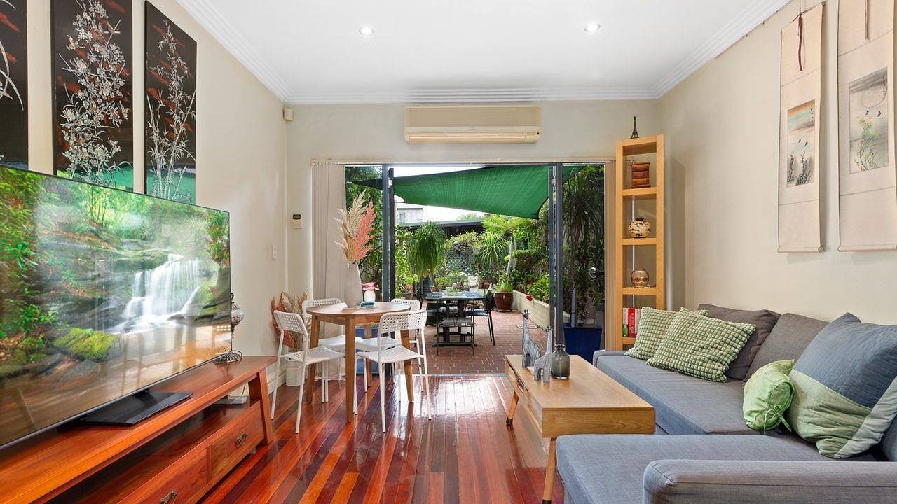 Entire holiday apartment, Ferienwohnung für 4 Personen (2 m²) in Alexandria in Sydney, New South Wales