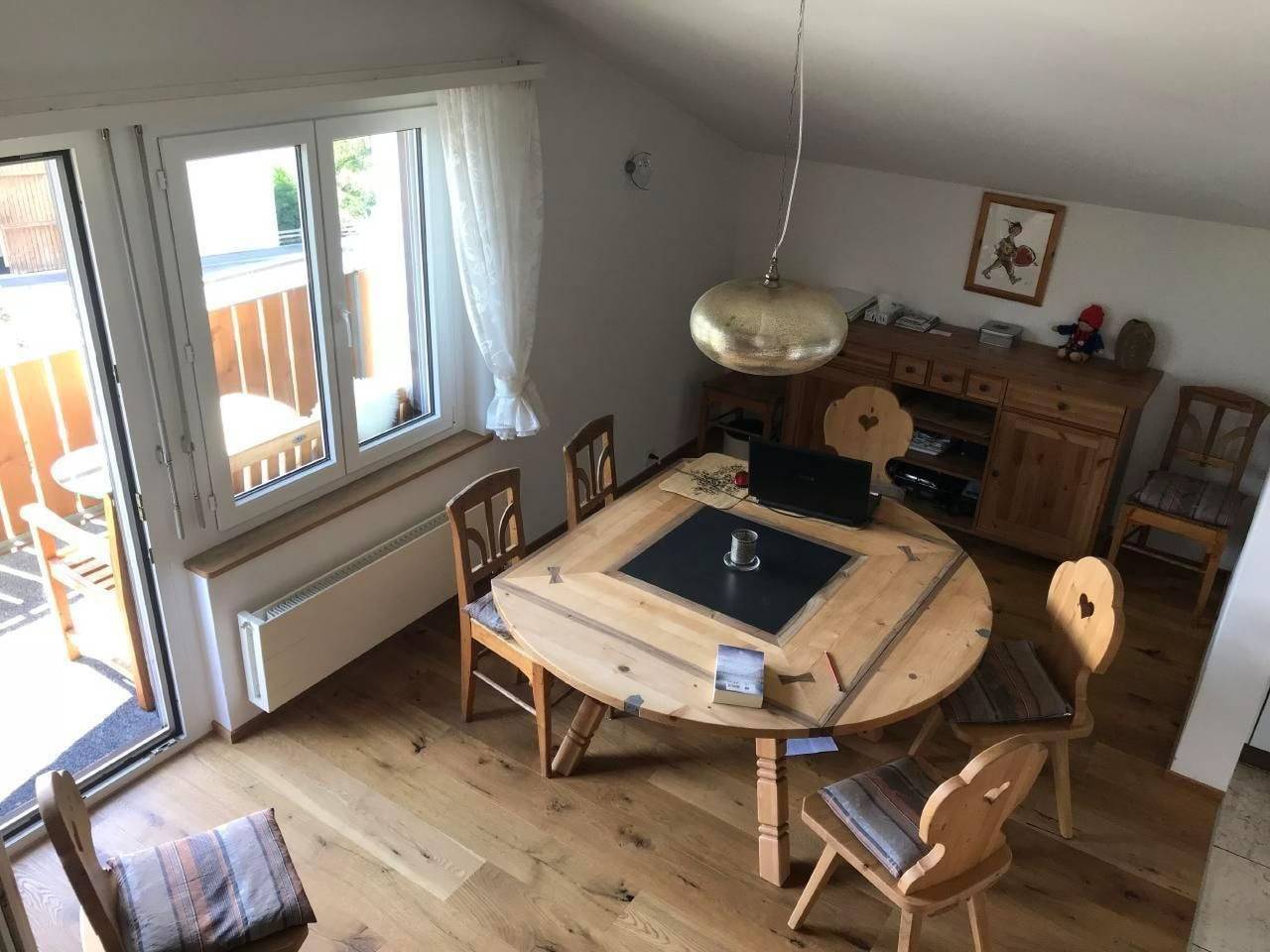 Ganze Wohnung, Grosszügige Dachwohnung mit Aussicht in Surses, Albula