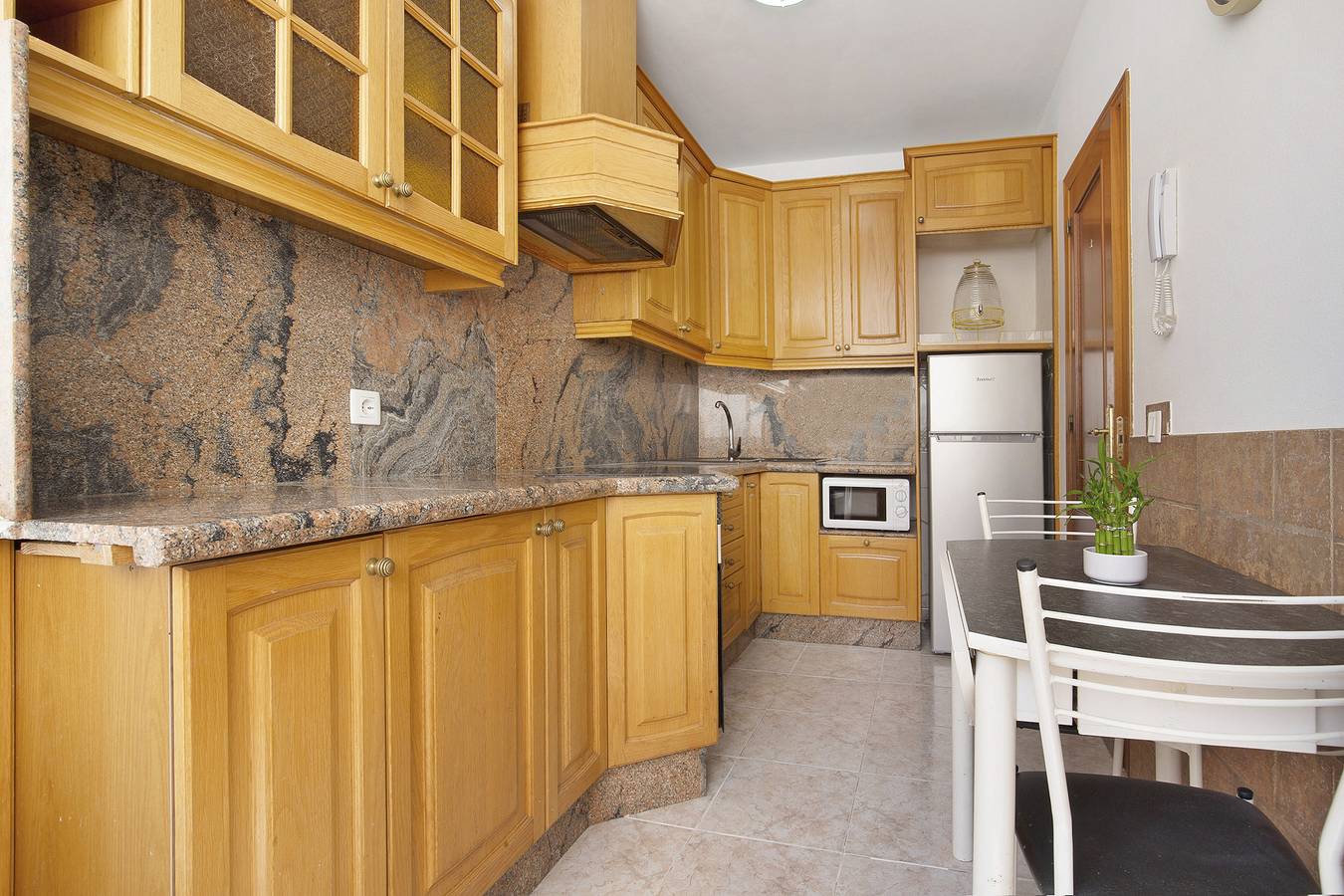 Holiday Home "Casa Rosi" with Mountain Views and Wi-Fi in Playa de Gran Tarajal, Gran Tarajal