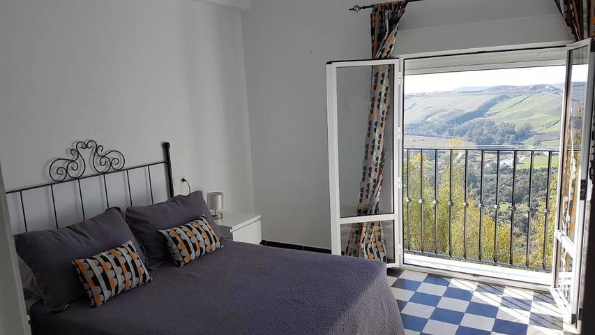 Holiday apartment for 2 people, with balcony and view - 1