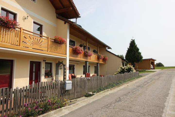 Pension für 3 Personen, mit Garten in Sankt Oswald-Riedlhütte - 2