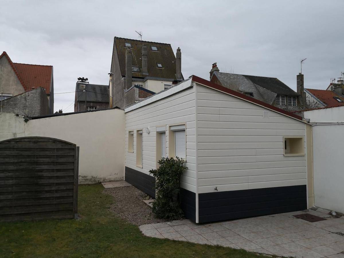 Appartement entier, Emplacement central - 300m de la plage - studio F in Berck Plage, Berck