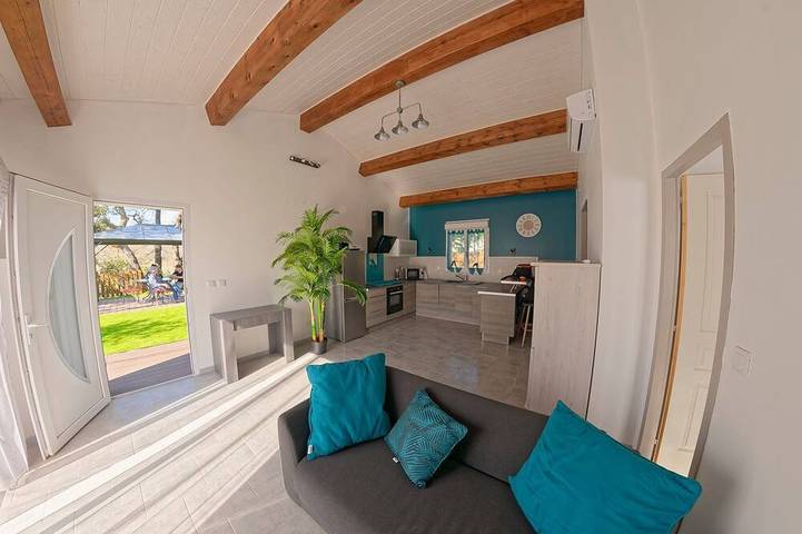 Gîte pour 4 personnes, avec jacuzzi et jardin à Le Luc - 4