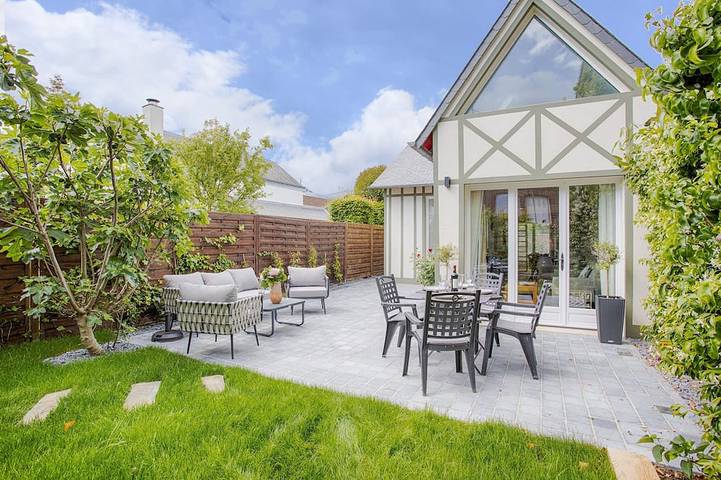 Maison de vacances pour 4 personnes, avec jacuzzi et jardin à Deauville
