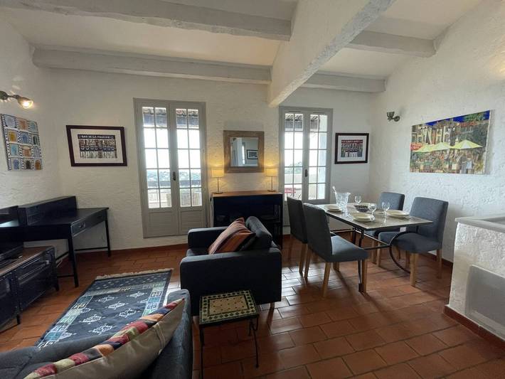 Vakantiehuis voor 4 personen, with Balkon and Terras as well as Tuin and Zwembad in La Croix-Valmer