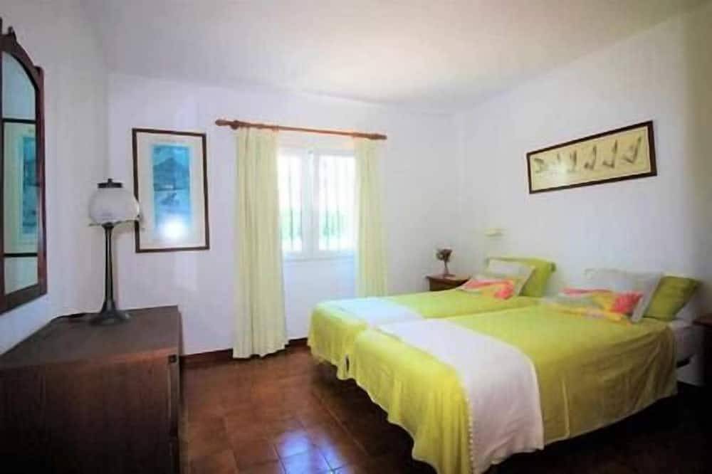 Entire apartment, Sa Calma Beach House in Costa Teguise, Teguise