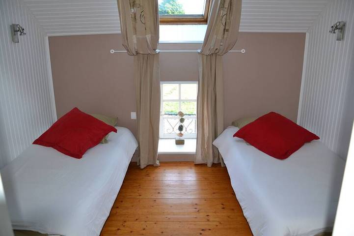 Location de vacances pour 6 personnes, avec jardin et terrasse, animaux acceptés à Dinéault - 3