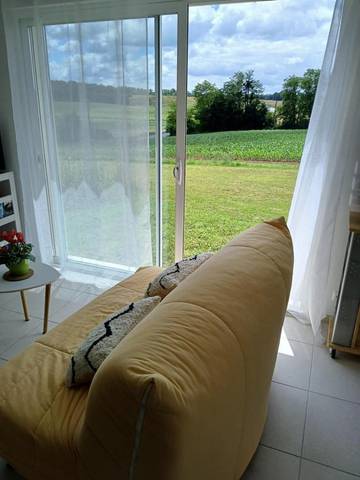 Gîte pour 2 personnes, avec jardin et vue à Saint-Simon-de-Bordes