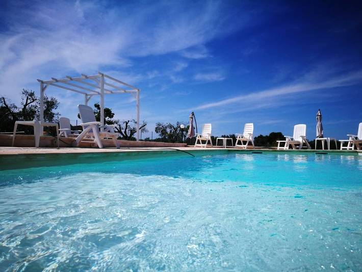 Wiejski domek dla 6 osób, z widok i ogród oraz basen w Brindisi