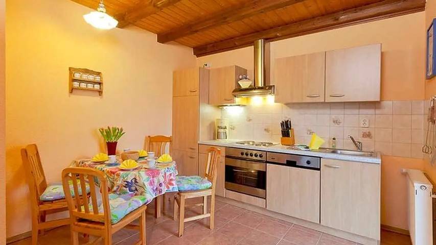 Bungalow für 4 Personen, mit Terrasse in Loddin - 2