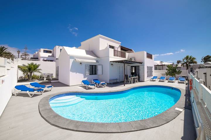 Holiday home for 8 people, with Ocean view and Balcony as well as Garden in Matagorda