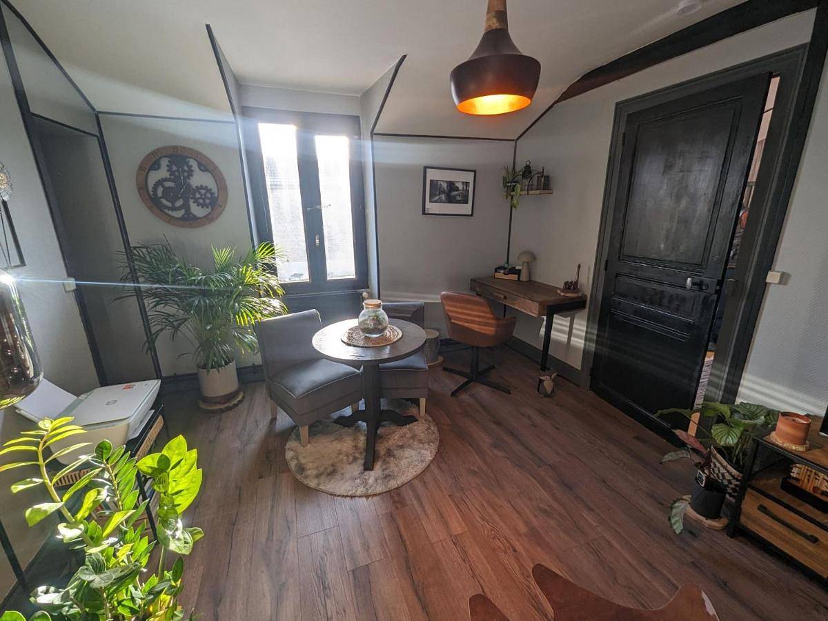Appartement éco-responsable avec parking sécurisé et équipements haut de gamme - Fr-1-611-98 in Chaumont, Haute-Marne