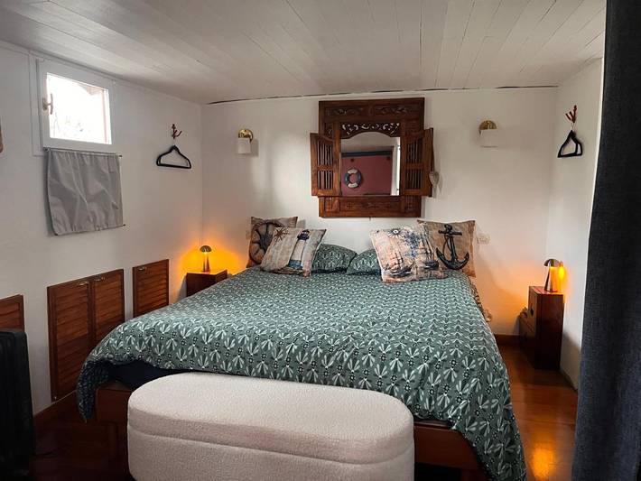 Bateau pour 2 personnes, avec terrasse, animaux acceptés dans Grand Est - 2