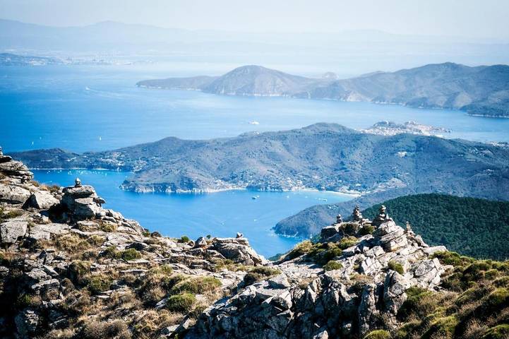 Casa vacanza per 6 persone, con giardino e terrazza nonché panorama a Marciana