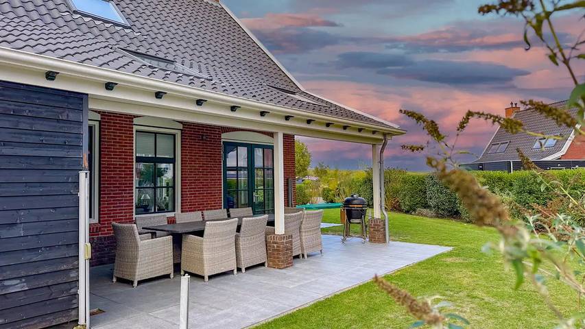 Ferienhaus für 12 Personen, mit Garten und Sauna, mit Haustier