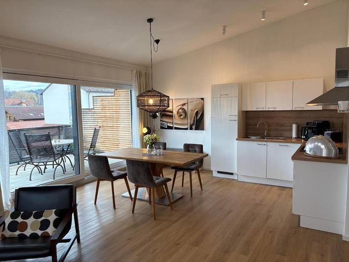 Ferienwohnung für 5 Personen, mit Balkon und Terrasse sowie Ausblick in Bruckmühl - 2