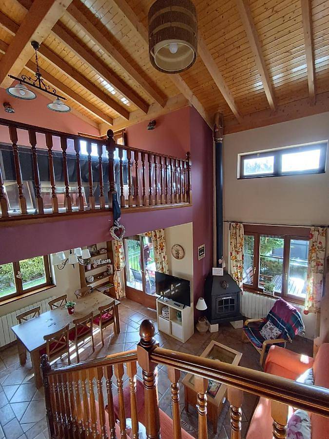 Casa rural para 6 personas, con vistas y jardín en Alfoz de Burgos - 2