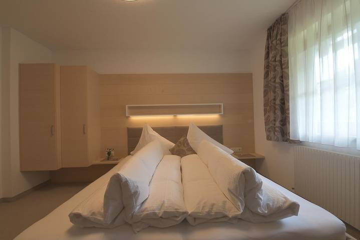 Ferienwohnung für 4 Personen, mit Ausblick und Terrasse sowie Garten, kinderfreundlich in Tirol - 4