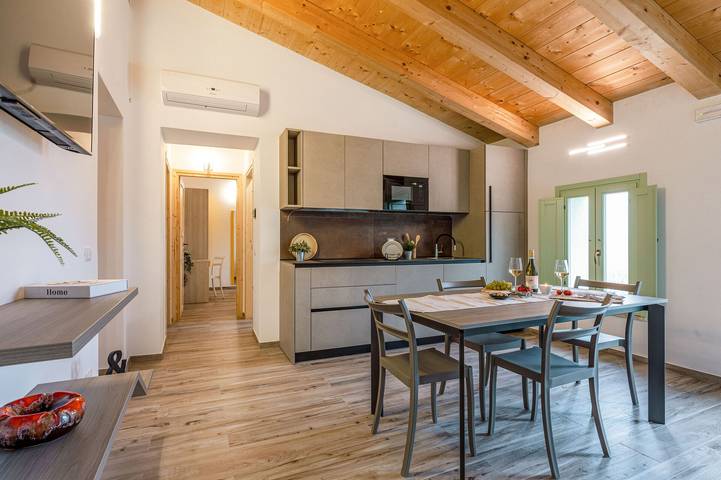 Casa vacanza per 6 persone, con Balcone e Giardino a Cupramontana