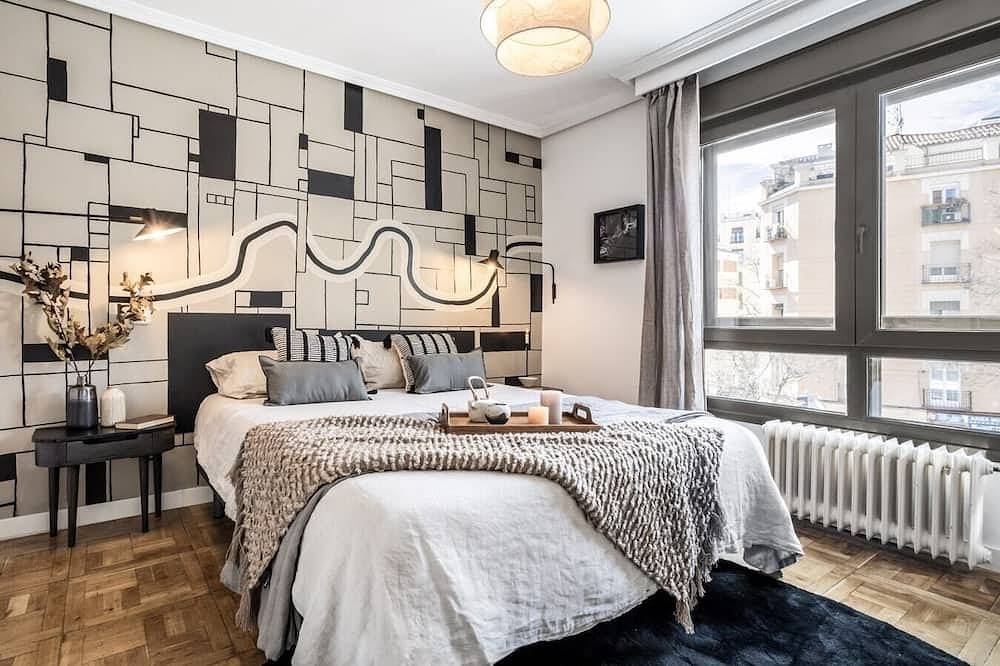 Apartamento entero, Arties - 4 bedrooms apartment in Almagro in Chamberí (Madrid), Madrid