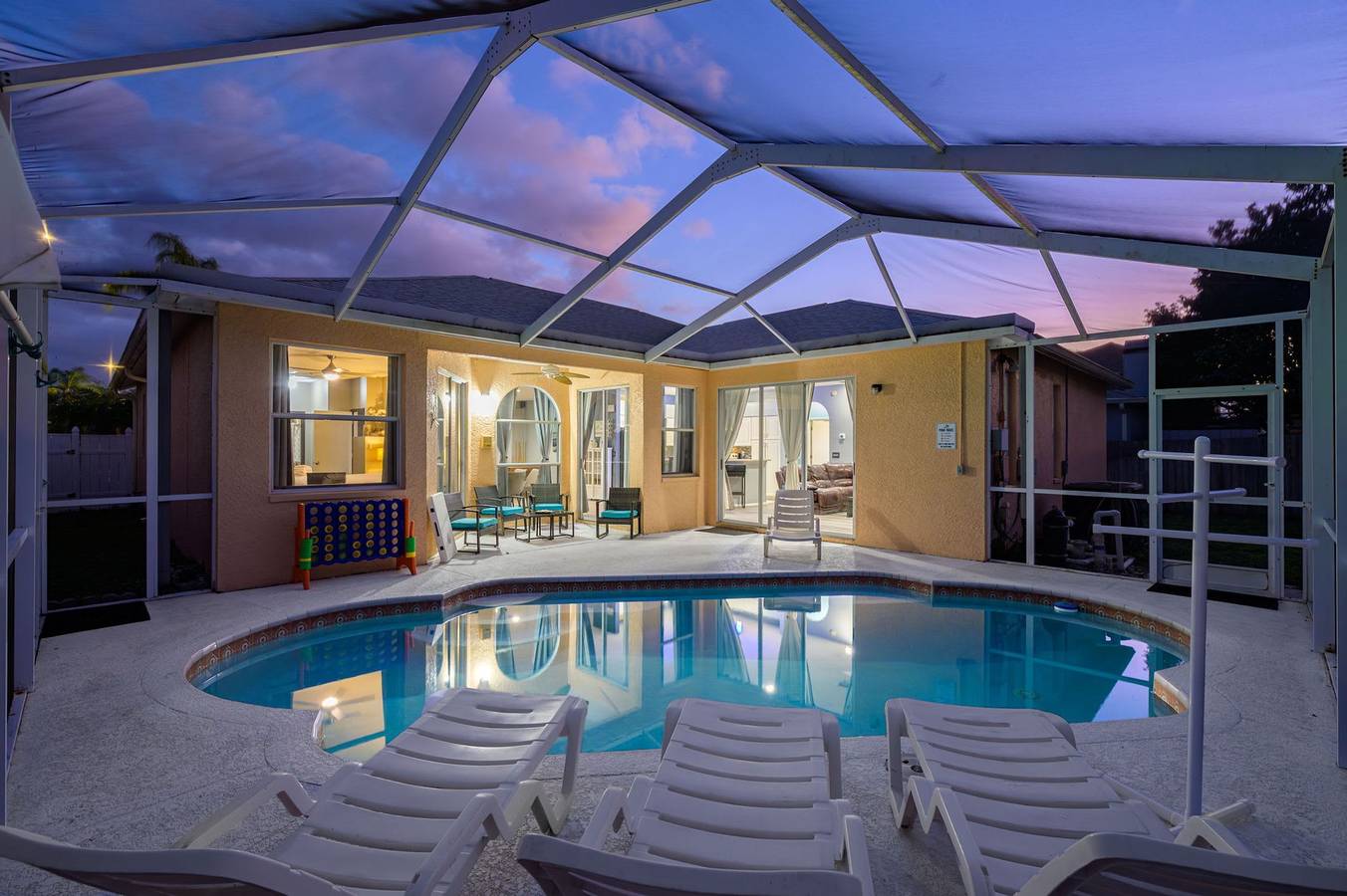 Heated Pool   Game Room   Outdoor Fun   Sleeps 6 in Tampa Bay