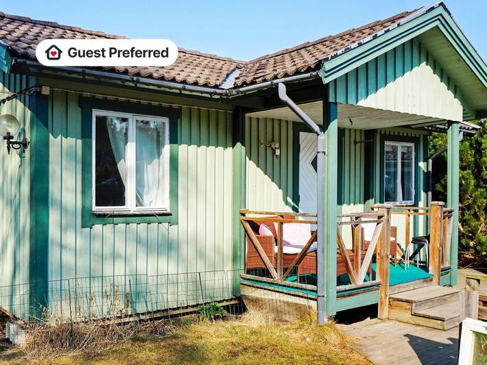 Ferienhaus für 3 Personen, mit Pool und Terrasse, kinderfreundlich in Södermanland
