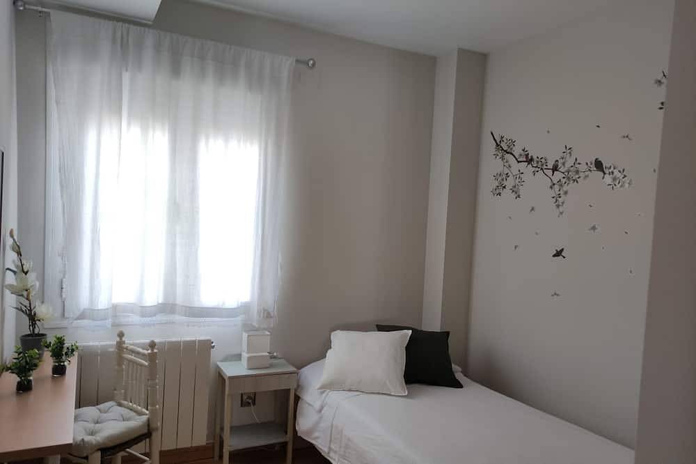 Casa Rural de Cuatro Estrellas, moderna, alegre y divertida. Con garaje privado. in Montánchez, Cáceres und Umgebung