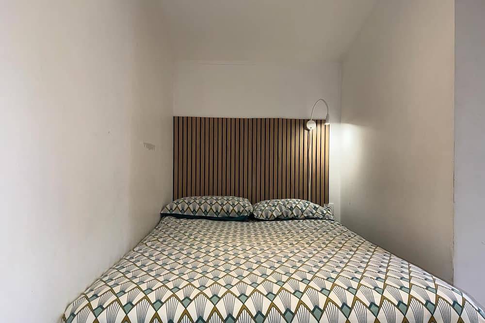 Studio proche Lyon-Aeroport-Centrale Bugey in Dagneux, Ain