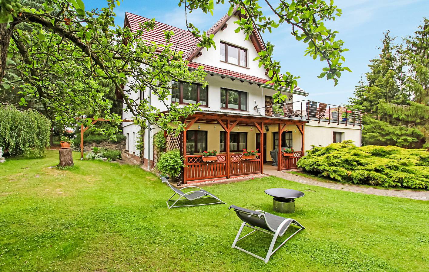 Ganze Ferienwohnung, Modernes Apartment mit Kabel-TV, WIFI, Parkplatz in Torgelow am See, Müritz