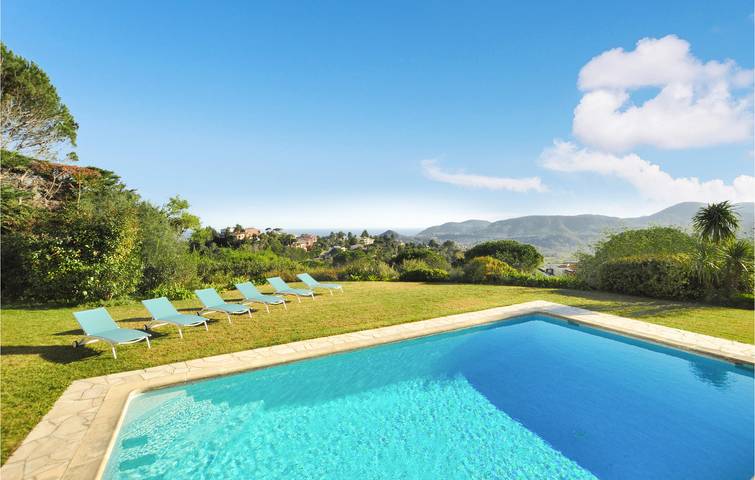 Location de vacances pour 10 personnes, avec terrasse à Mandelieu-la-Napoule - 3