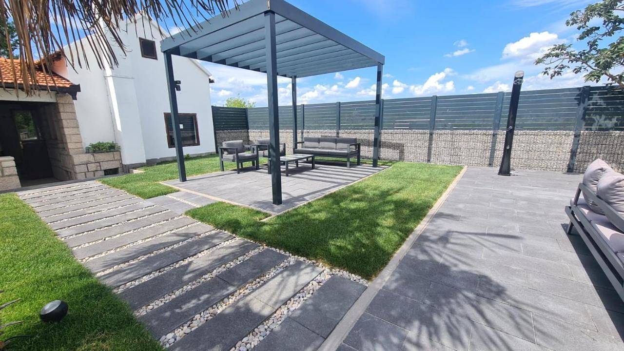 Villa with Private Pool in Imotski, Makarska Riviera