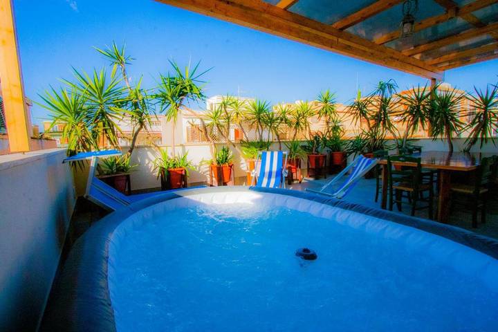Ferienwohnung für 6 Personen, mit Ausblick und Pool sowie Terrasse - 1