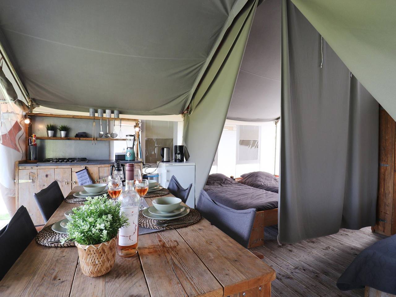 Glamping in Friesland met vrienden in Friesland
