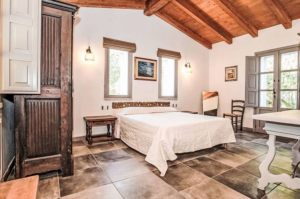 Stazzu Sarra di Monti in Calangianus, Olbia-Tempio