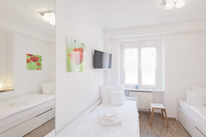 Apartamento entero, 3-room apartment with balcony directly on the lake promenade in Meersburg, Obersee (Bodensee)