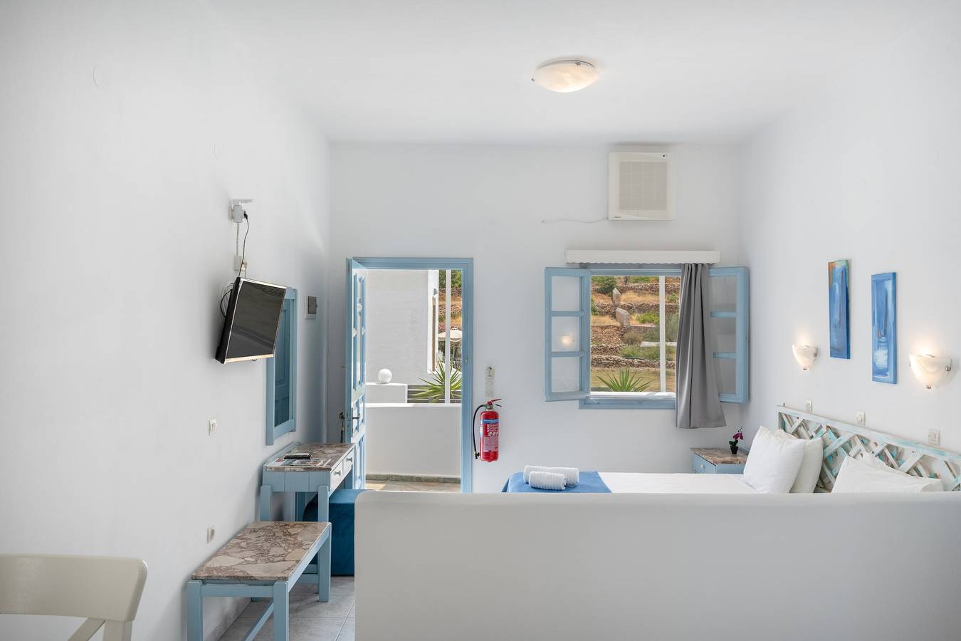 Appartement dans l'hôtel "Pico Bello Patmos 22" avec vue sur la montagne, Wi-Fi et climatisation in Dodécanèse