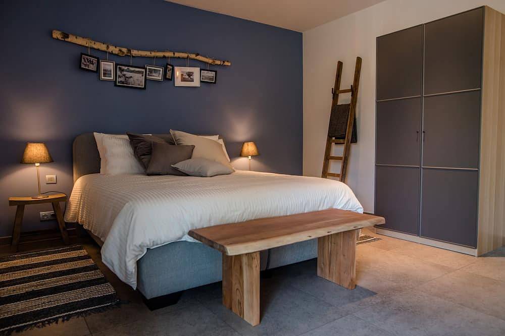 Beautiful spacious holiday home in nature reserve in Bruges in Assebroek, Bruges