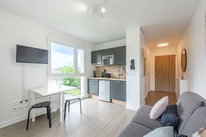 Studio pour 2 personnes, avec Terrasse à Annecy-le-Vieux