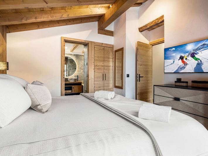 Entire apartment, Modern Apartment at the Foot of the Slopes in Courchevel 1850 in Courchevel 1850, Saint-Bon-Tarentaise