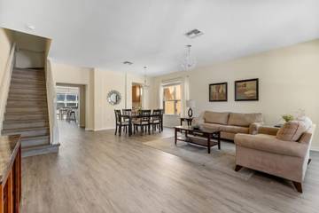 Vacation Home for 15 Guests in Kissimmee, Osceola County, Picture 2