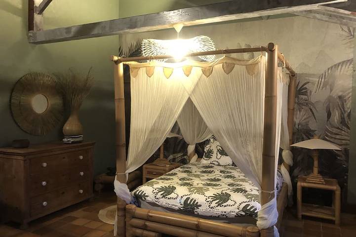 Location de vacances pour 13 personnes, avec jardin et terrasse, animaux acceptés à Saint-Amand-sur-Sèvre - 3