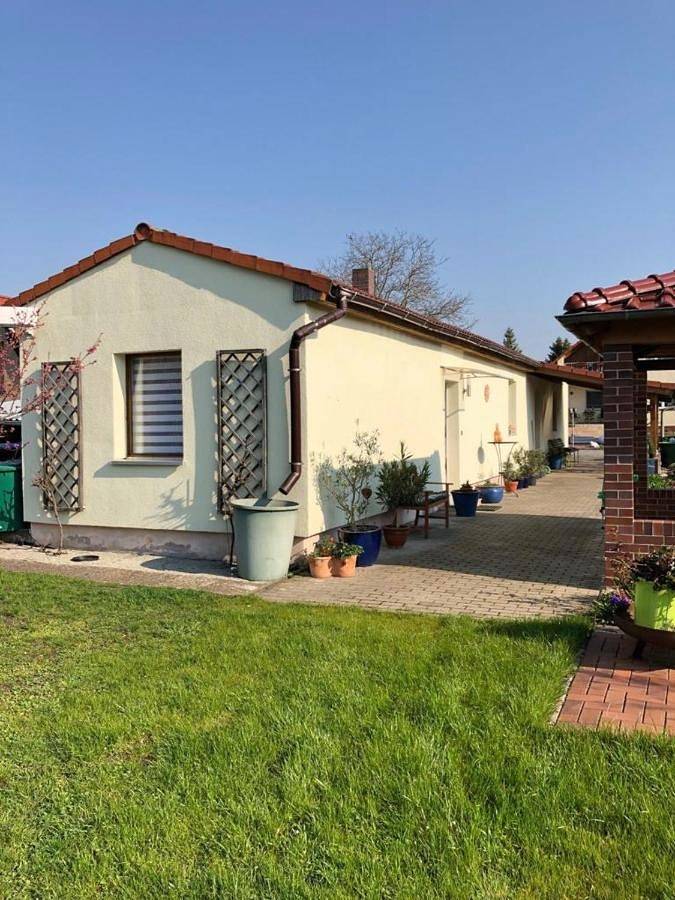 Ferienwohnung für 2 Personen, mit Sauna und Ausblick sowie Garten in Schipkau